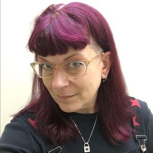 Meet your Posher, Denise